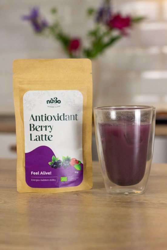 Antioxidant Berry Latte
