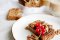 Vegan banana bread s tematickým latte