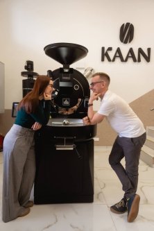 Láska ku káve ako hnací motor: Rozhovor so zakladateľmi KAAN roastery.